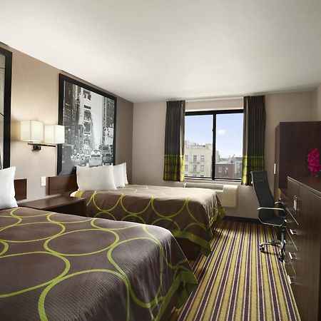 Super 8 Bronx Hotel New York Exterior photo