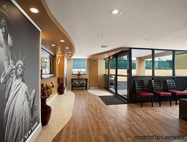 Super 8 Bronx Hotel New York Exterior photo
